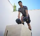 Detalle del JumpBox de madera maciza de Wiletics con superficie antideslizante para saltos pliométricos